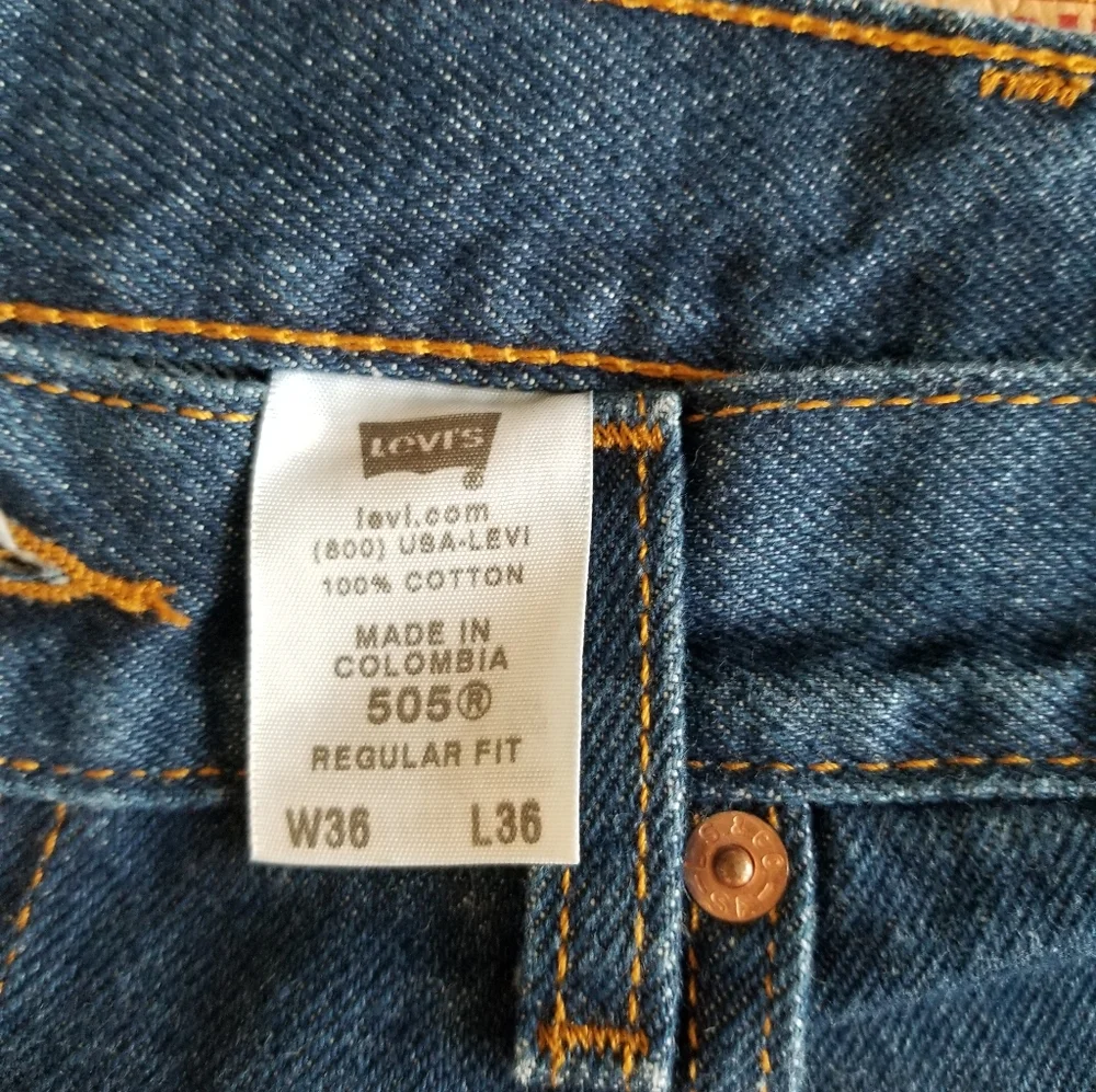 NWOT Levi's 505 Men's Jeans 36